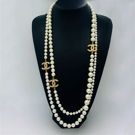 pearl choker chanel|chanel long necklace with pearls.